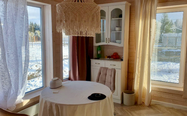 Частный дом картинка рядом с лесом