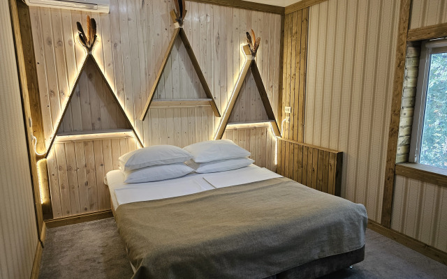 Lemon Joe Hotel