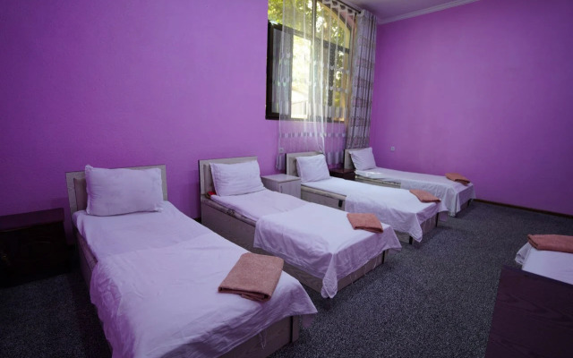 Luxe Hotel