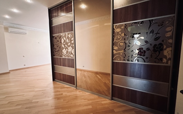 Квартира Уютная трехкомнатная квартира