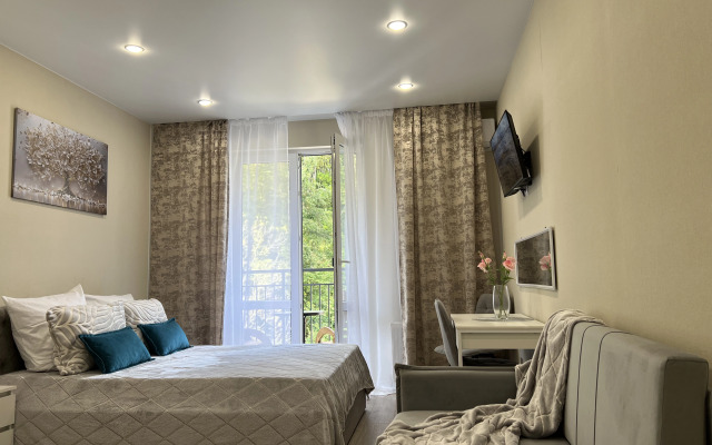 Studiya Kapri Khaus Chetyrekhmestnaya Zhk Letniy Flat