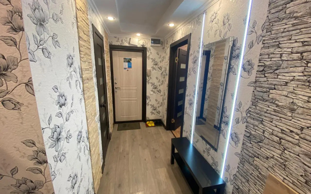 Апартаменты с 1 комнатой с новым ремонтом (КВАРТИРА51)