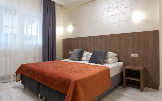 Amra Hotel