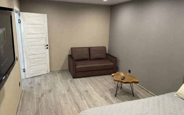 Апартаменты на Аскольдовцев 37