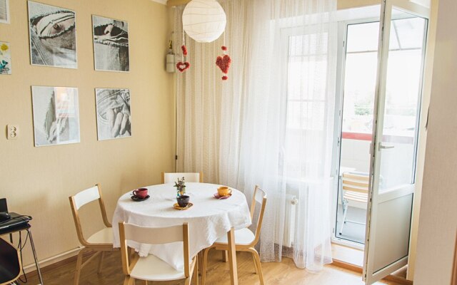 Bolshaya Bulvarnaya 10/21  Apartments