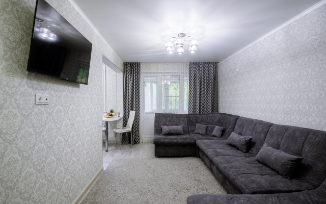 Green FOX Na Ulice Savushkina 37/1 Apartments