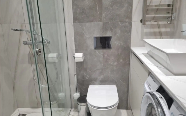 Uyutnaya Studiya s Pryamym Vidom na More Apartments