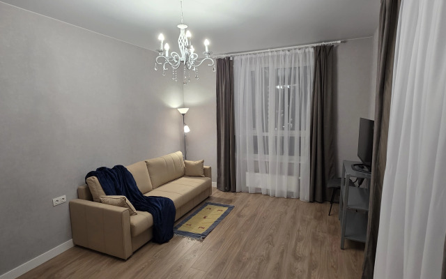 Квартира Шикарная двухкомнатная у Мещерского парка