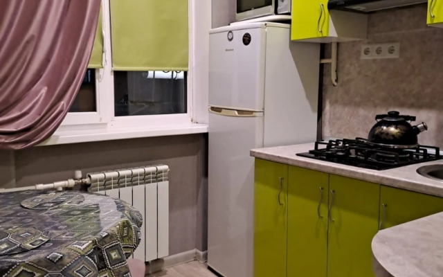 Na Ulitse Putevaya 8b Flat