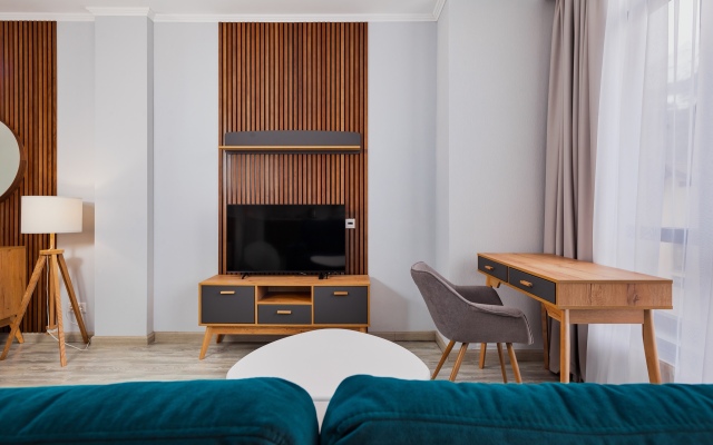 V Esto-Sadke Apartments