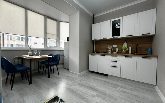 Lyuks Na Oranzhereynoy Apartments