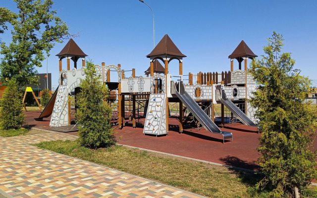 Studiya Lux v Rayone Garmoniya Flat