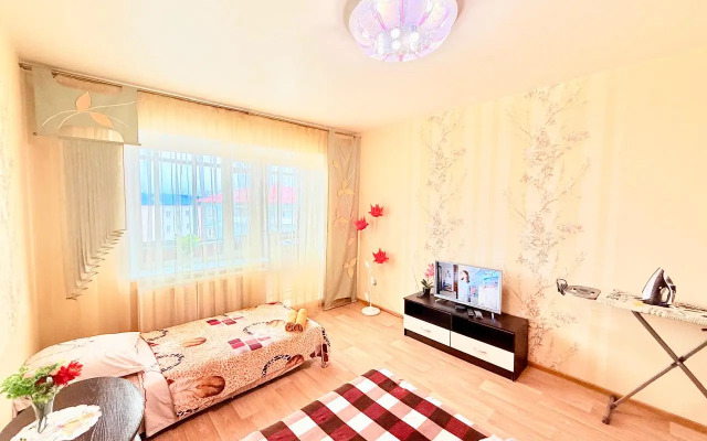 Квартира Полярная 7(1к)