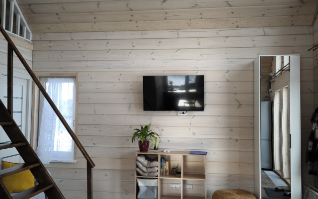 Частный дом Чёрный домик у озера Отрадное