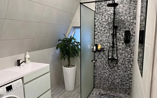 Private house Na Shakhtyorov 97
