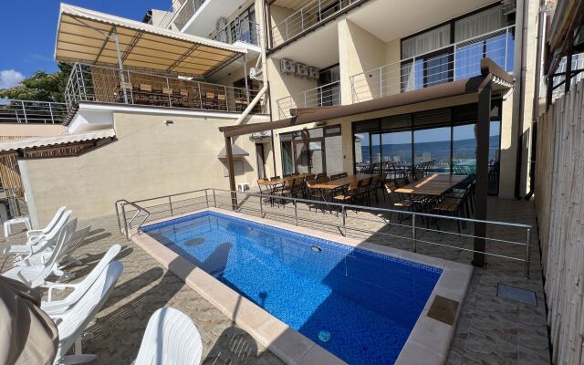 Мини отель De-La-Scuto