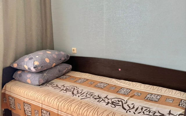 2-Komn. ul.Artyoma d.15 Apartments