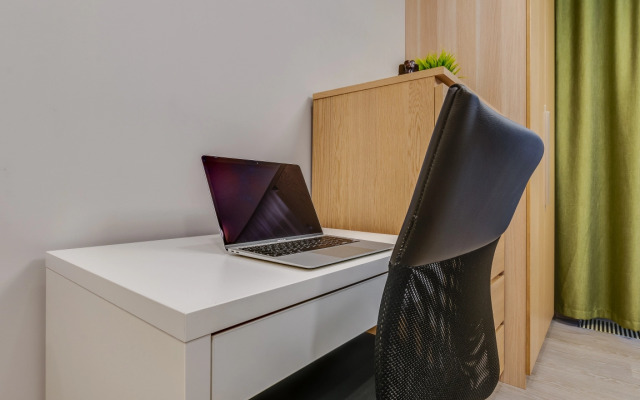 Апартаменты Улучшенные с Видом на Город Business Apartments