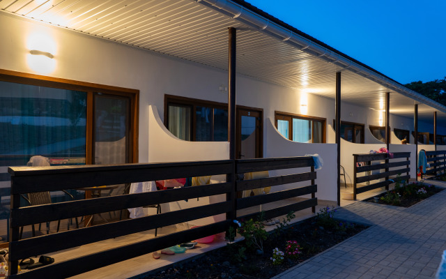 Семейный отель АзовЛенд