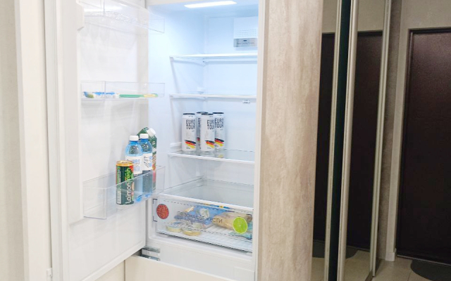 Studiya na Bolshevistskoy s vidom na gorod Flat