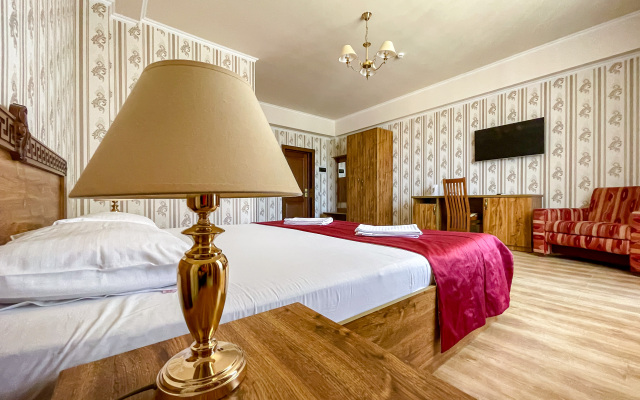  Avdallini Hotel