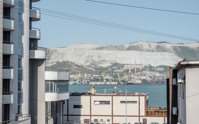 V centre s vidom na more ot LetoApart Apartments
