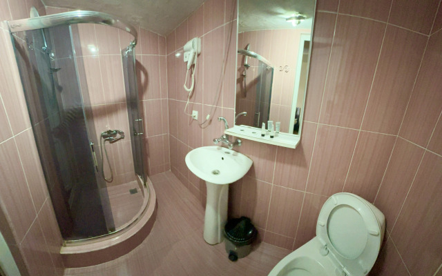 Qeroli old town Hotel