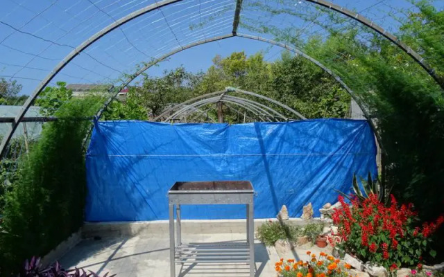 Uyut Guest house