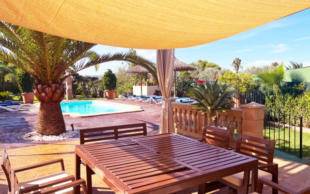 Вилла Sunset Sands Villa