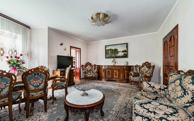 Квартира просторная от трех суток