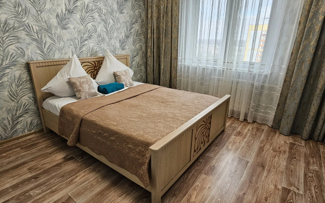 Trekhkomnatnye Na Yemlyutina Flat