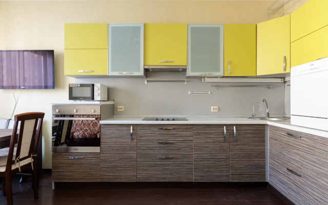 S 3 Spalnyami Na Moiseenko 5 - 8 Chelovek Apartments