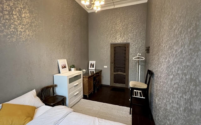 Меблированные Комнаты в Доме Булгакова (2)