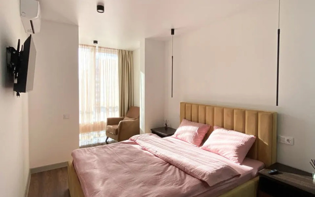 Апартаменты с кроватью и панорамными окнами, 14 этаж