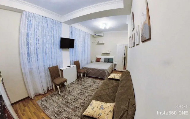 Na Volzhskoy Ulitse 85A Apartments