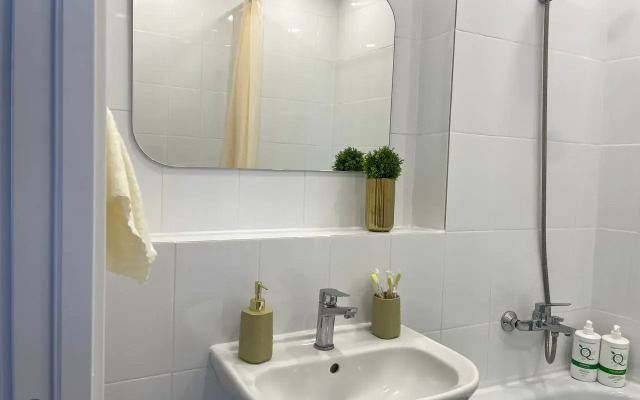 Svetlaya I Prostornaya Odnokomnatnaya Flat
