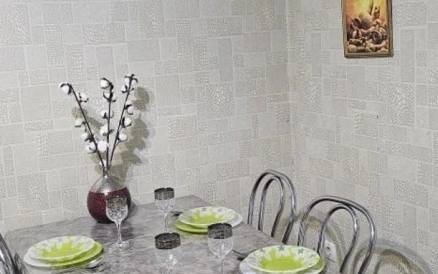 Квартира на Крымских партизан 4