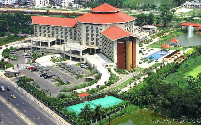 Radisson Blu Dhaka Water Garden Hotel