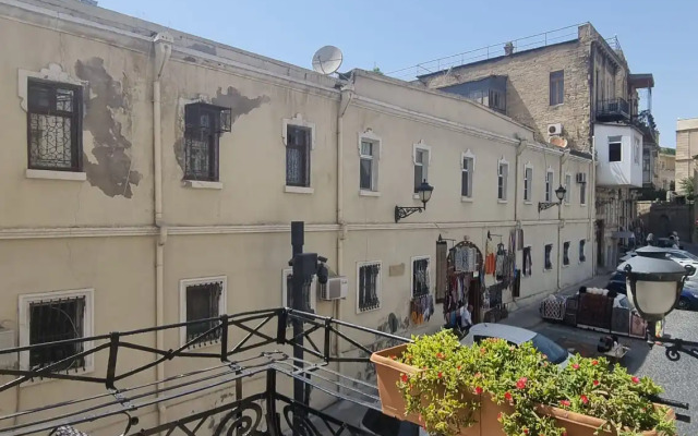 Apartments History 1870
