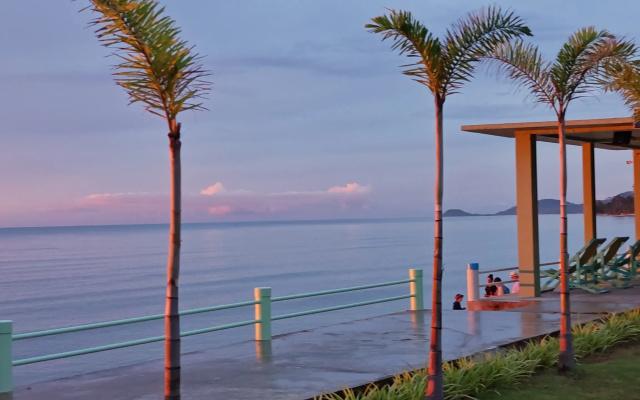 Курортный Отель Lipa Bay Residence