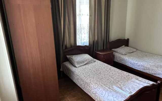 Aram Guest house
