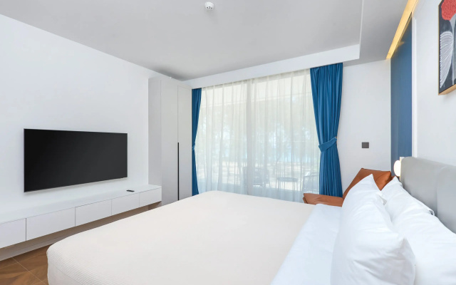 Апартаменты Sunshine Beach 2 bedrooms sea view