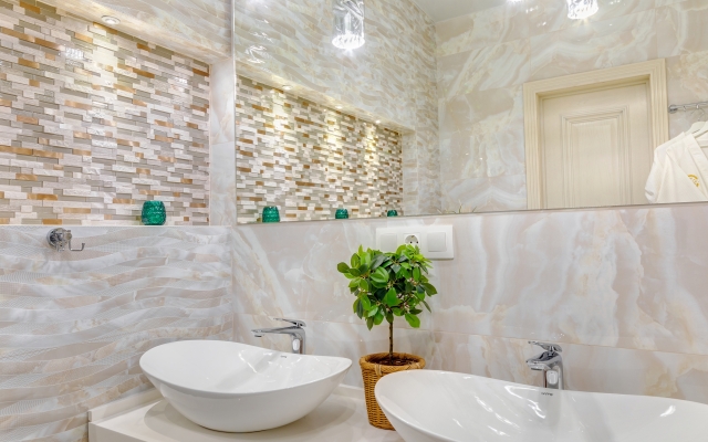 Kristal Apartments