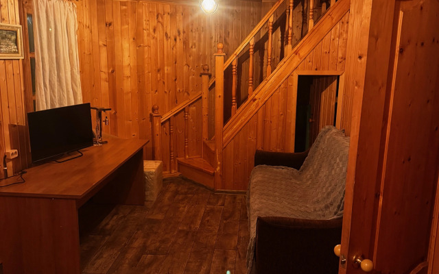 V Lesu S Baney I Kupelyyu Private house
