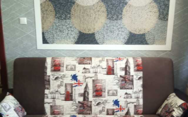 Апартаменты Dubki с Джакузи Шестиместные с 4 кроватями