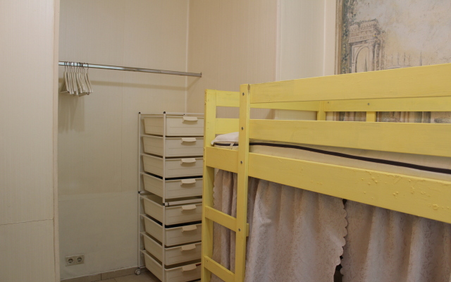 Avgust Kurskij Guesthouse