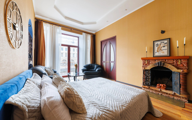 Апартаменты 2 спальни с камином около Банковского мостика