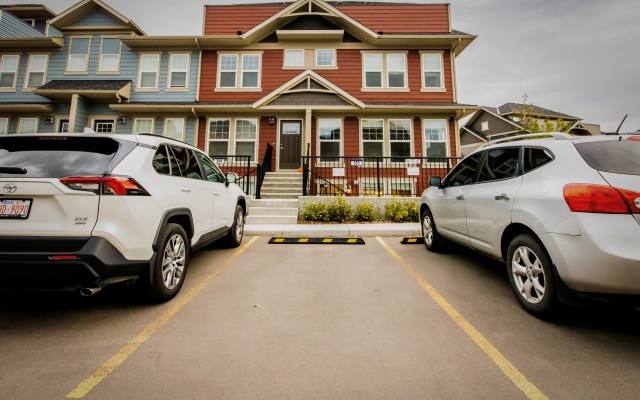 GLOBALSTAY New Apartments in Cranbrook Free street parking Apartments