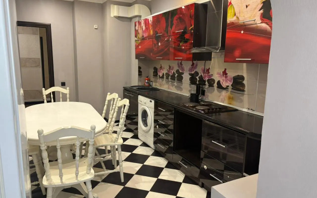 Апартаменты С Шикарным видом у парка Галицкого