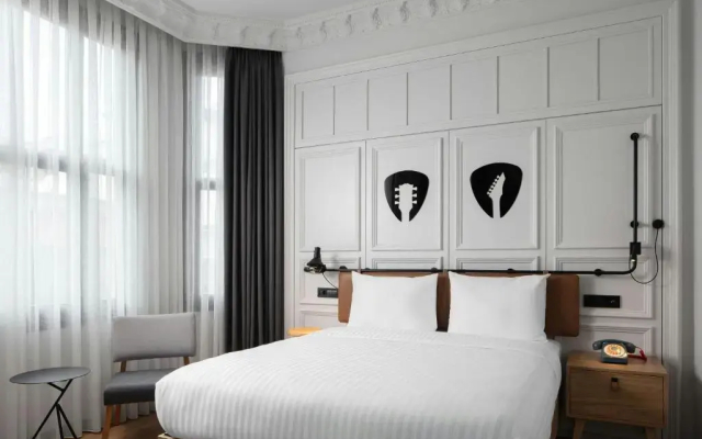 Moxy Istanbul Taksim